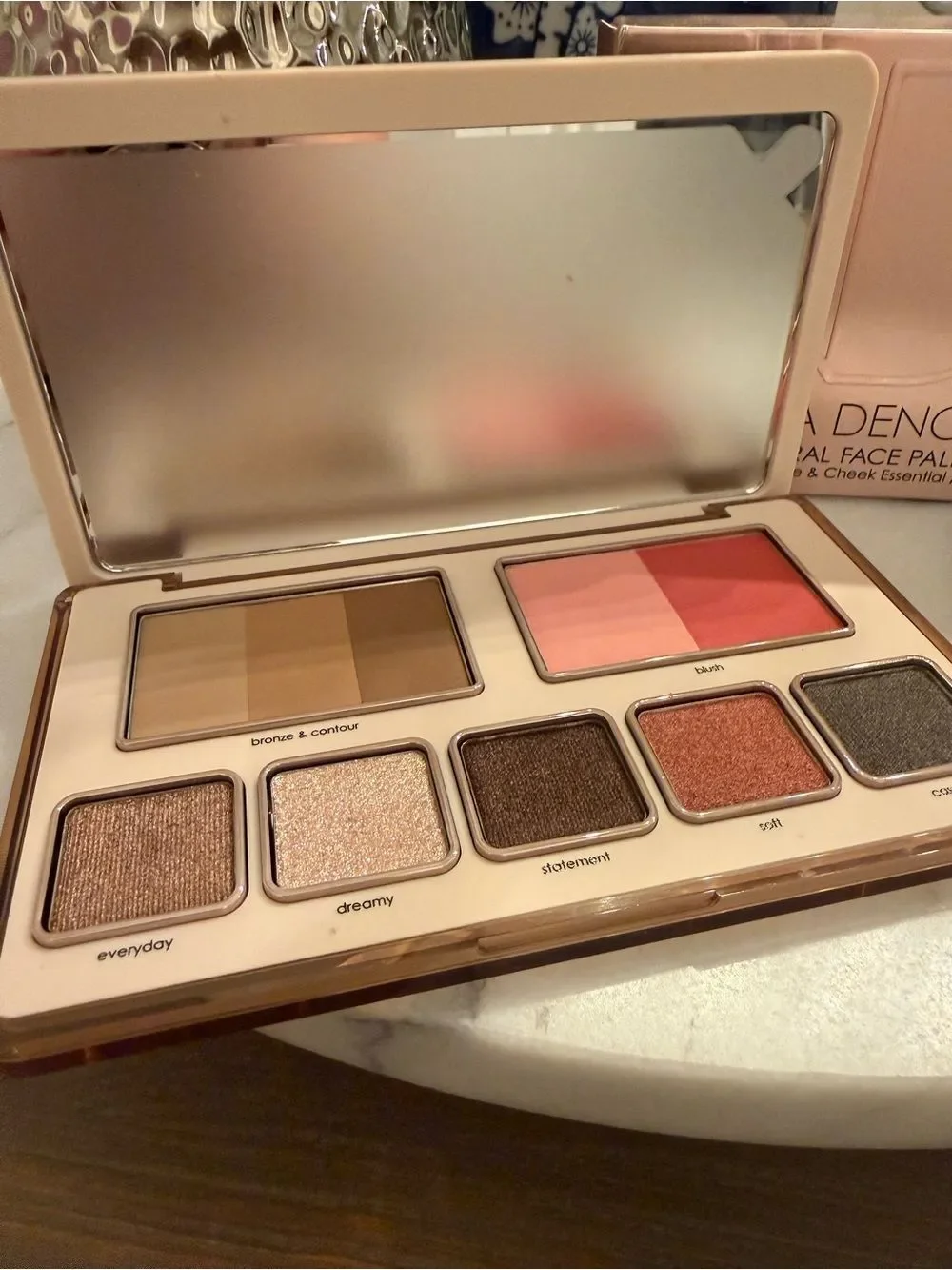 NATASHA DENONA Hy-per Natural Face Palette